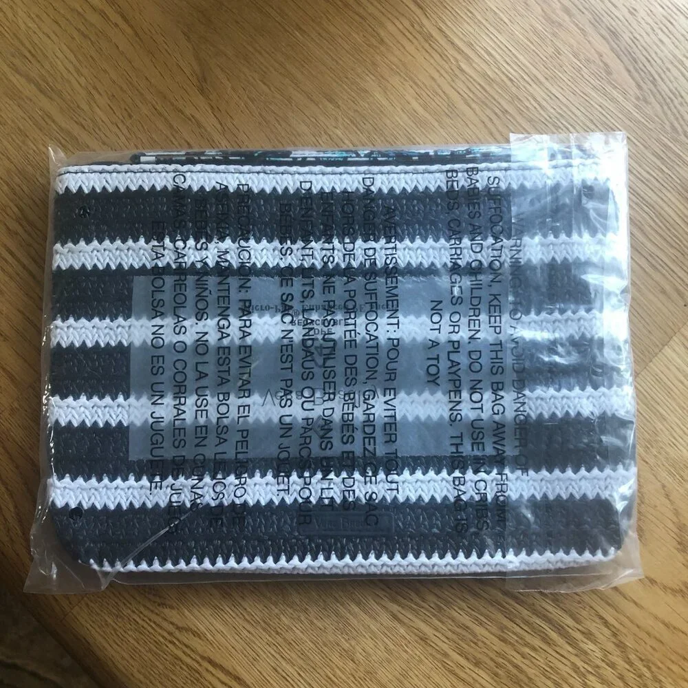 Vera Bradley Straw Wristlet Shore Enough NWT